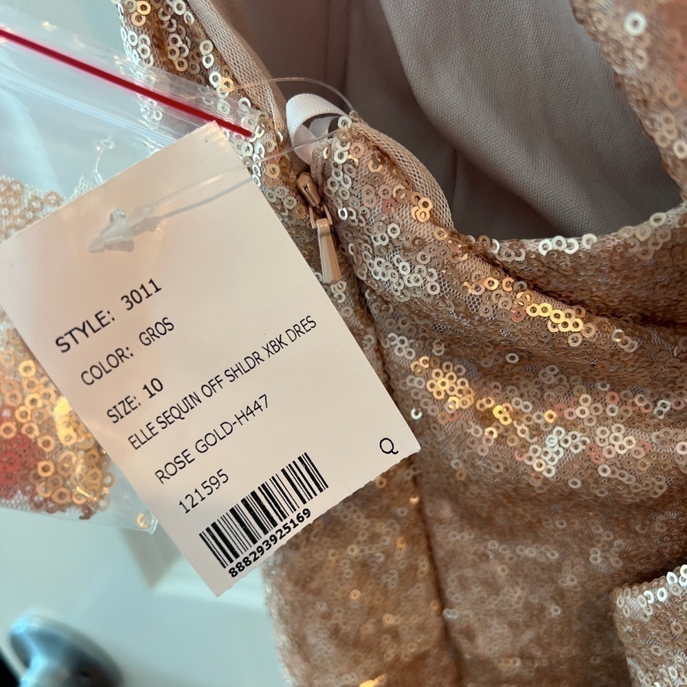 DESSY COLLECTION ELLE SEQUIN DRESS IN ROSE GOLD Size 10 NWT - Picture 4 of 16